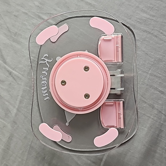 Kuromi Rotating Phone / Tablet Holder - Picture 3 of 4